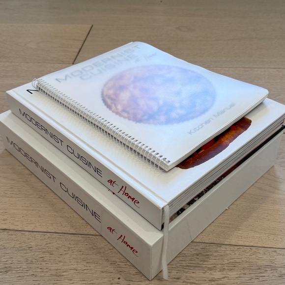 Modernist Cuisine At Home Cookbook - Picture 15 of 15